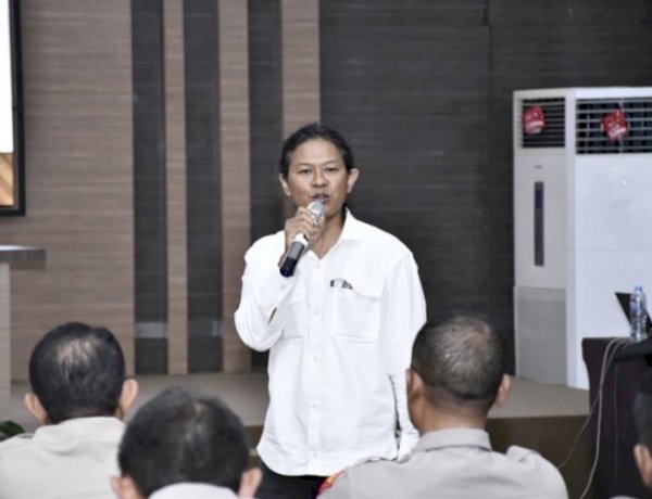 Tim Ahli Media Sosial PT Ethos Kreatif Indonesia Beberkan Strategi Menjemput Algoritma Digital di Rakernis Humas Polda NTT 2026