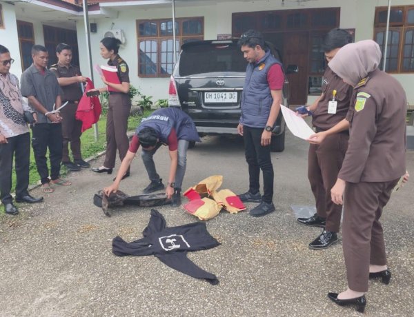 Polres TTS Tahap II Berkas & TSK Kasus Pembunuhan Toianas Ke Kejari TTS.