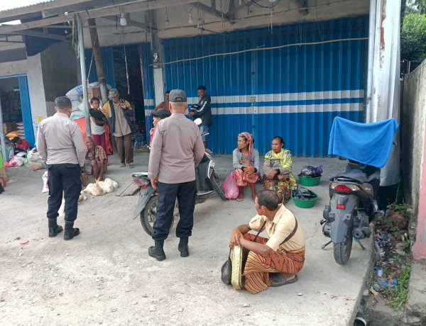 Polsek Amanuban Tengah Laksanakan Patroli Dialogis di Pusat Keramaian Niki-niki, Jaga Kondusifitas Kamtibmas