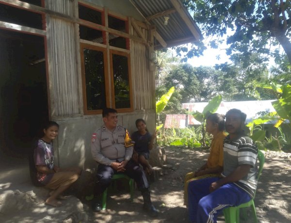 Antisipasi TPPO dan Perjudian, Bhabinkamtibmas Polsek Ki'e Gencarkan Patroli Dialogis di Desa Belle​​​​​​​