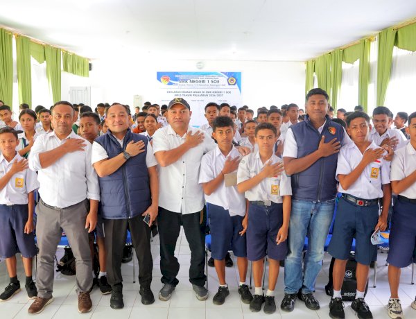 Pencegahan Sejak Dini, Satresnarkoba Polres TTS Edukasi 156 Siswa Baru SMKN 1 Soe tentang Bahaya NAPZA (Narkotika, Psikotropika, dan Zat Adiktif)