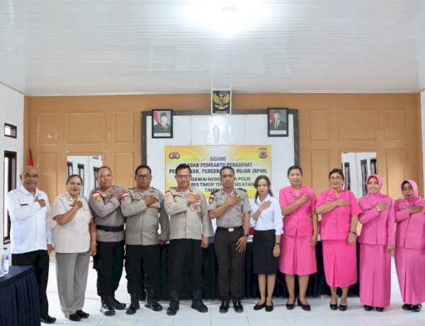Wakapolres TTS Pimpin Sidang BP4R Pernikahan Anggota Polres TTS
