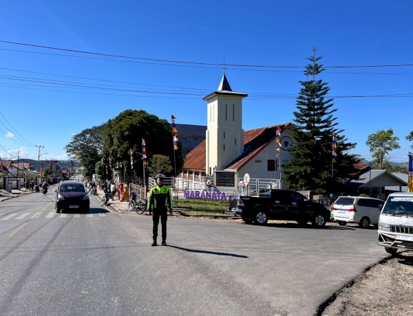 Satlantas Polres TTS Laksanakan Patroli Preventif di Tempat Ibadah dan Titik Rawan Macet Kota Soe