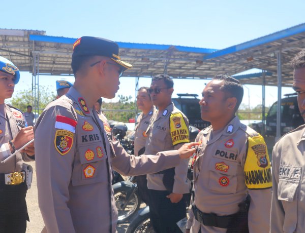 Tingkatkan Kedisiplinan, Kapolres TTS Sisir Kerapian Hingga Penggunaan Brevet Bhabinkamtibmas