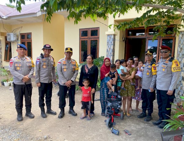 Di Tengah Luka Gempa, Kapolda NTT Hadir Menguatkan Keluarga Besar Polres Nagekeo