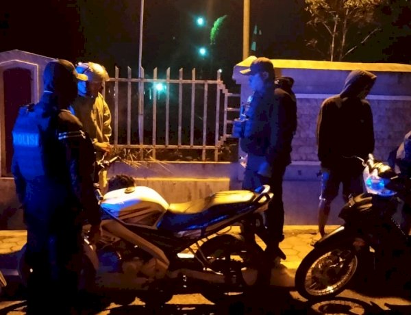 Tegas dan Humanis, Patroli Presisi Sat Samapta Polres TTS Bubarkan Pemuda Nongkrong hingga Tengah Malam