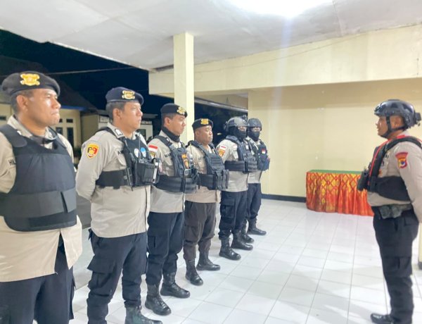 Cegah Kriminalitas Malam Hari, Tim Patroli Perintis Samapta Polres TTS Sisir Objek Vital dan Pusat Keramaian di Kota Soe