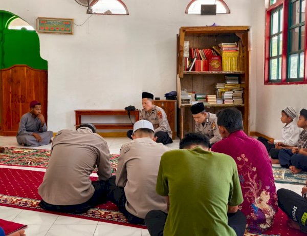 Dukung Ketahanan Pangan hingga Jaga Kondusifitas, Polsek Kualin Gelar Jumat Keliling di Masjid Al-Ikhlas Oehani