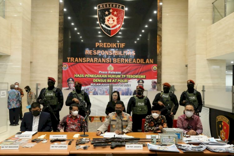 Tangkap 53 Terduga Teroris di 11 Provinsi, Polri Paparkan Sumber Pendanaan Kelompok JI