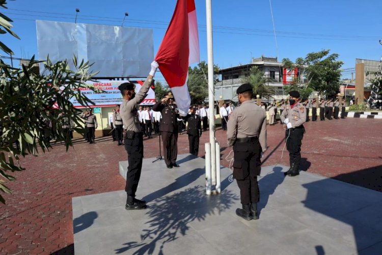 Peringati Hari Lahir Pancasila, Polres TTS Melaksanakan Upacara Bendera