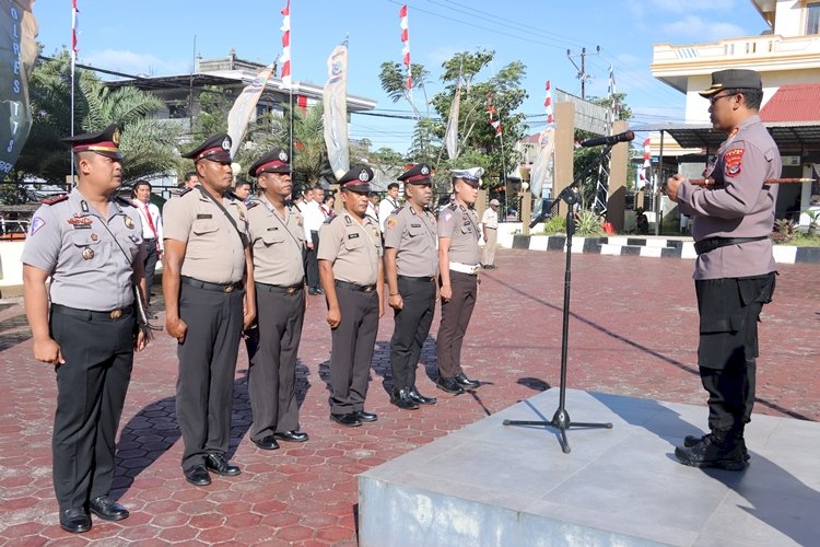 Kapolres TTS Pimpin Upacara Kenaikan Pangkat  Perwira dan Bintara Polri Polres TTS Periode 1 Juli 2023