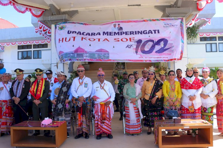 Hadiri HUT Kota Soe Ke 102 Tahun, Kapolres TTS Beri Ucapan Selamat