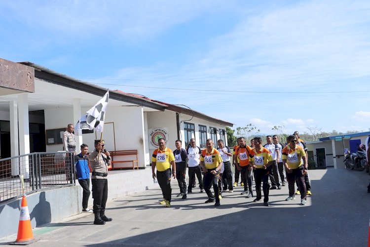 Cek Kemampuan Fisik Personil, , Polres TTS Laksanakan  Tes Kesjas