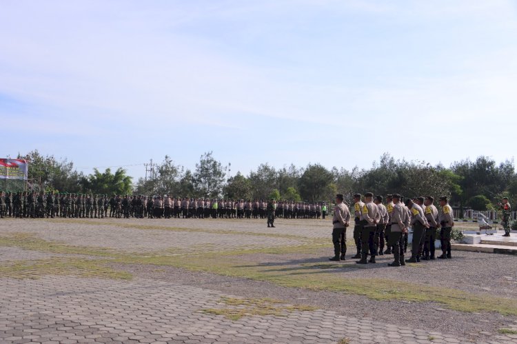 Gabungan Personil TNI-Polri Laksanakan Apel Gelar Pasukan Dalam Rangka Kunjungan Presiden RI ke Wilayah Kabupaten TTS