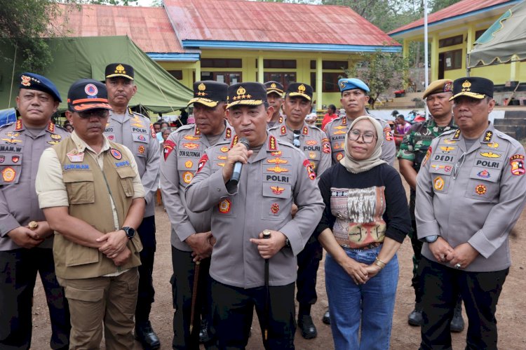 Kapolri Pastikan Hak Pilkada Pengungsi Gunung Lewotobi Terpenuhi dengan TPS Khusus