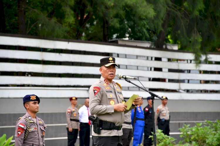 Pastikan Pengamanan Hari Raya Idul Fitri 1446 H Lancar, Kapolda NTT Pimpin Apel Gelar Pasukan Operasi Ketupat 2025*