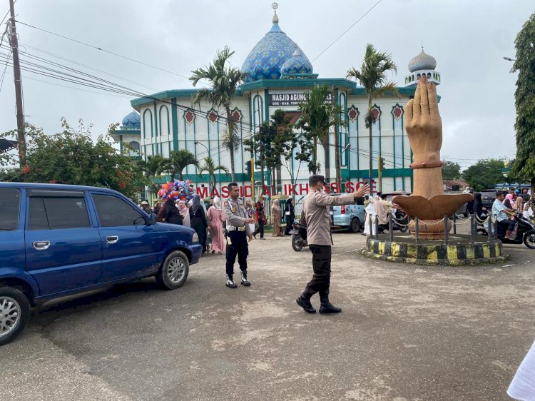 Sholat Ied Hari Raya Idul Adha , Personil Polres TTS Melaksanakan Pengamanan