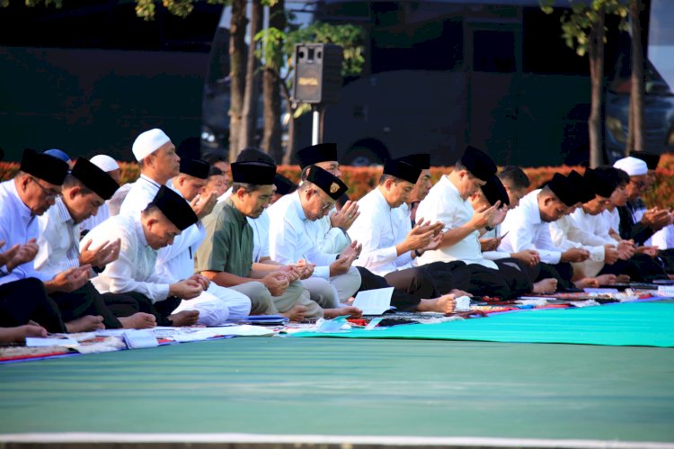 Gelar Salat Idul Adha, Jajaran Polri Tingkatkan Kepedulian Demi Persatuan