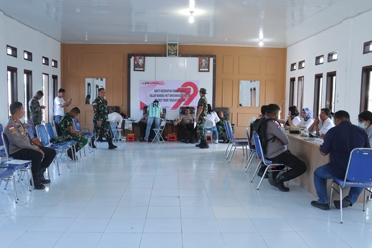 Setetes Darah Untuk Kemanusiaan , Bersinergi TNI / Polri Gelar Baksos Donor Darah Peringati Hari Bhayangkara Ke-79 Polres TTS