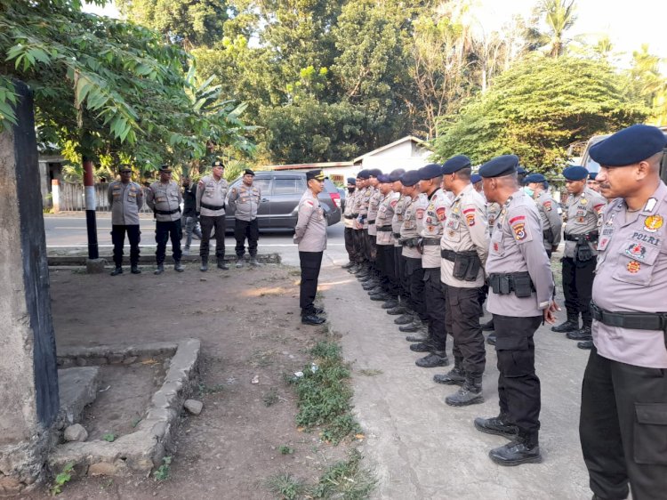 Polri Hadir untuk Masyarakat: Polres Flotim Tangani Erupsi Gunung Lewotobi dengan Sigap