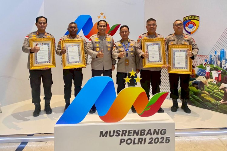 Kapolres TTS Terima Penghargaan Pelayanan Prima Dan Terbaik Kepada Masyarakat Dari Menpan RB RI.