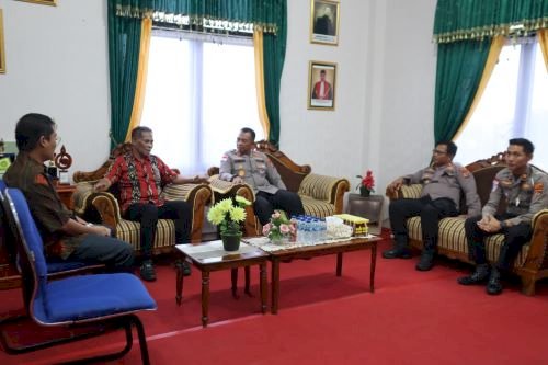 Perkuat Sinergitas dan Kerjasama, Kapolres TTS Silaturahmi ke Pengadilan Negeri Soe