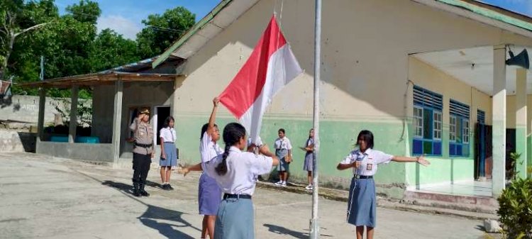  Jadi Irup, Kasat Binmas Polres TTS Berikan Pembinaan dan Penyuluhan di SMA Swasta Karya Soe