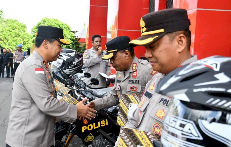 Komisi III DPR RI Apresiasi Kinerja Kapolda NTT: Perkuat Layanan hingga Pelosok dengan 20 Motor Bhabinkamtibmas ​