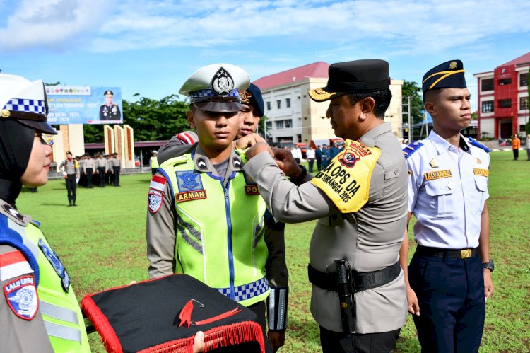 Wakapolda NTT Pimpin Apel Gelar Pasukan Operasi Lilin Turangga 2025, Siap Amankan Natal 2025 dan Tahun Baru 2026