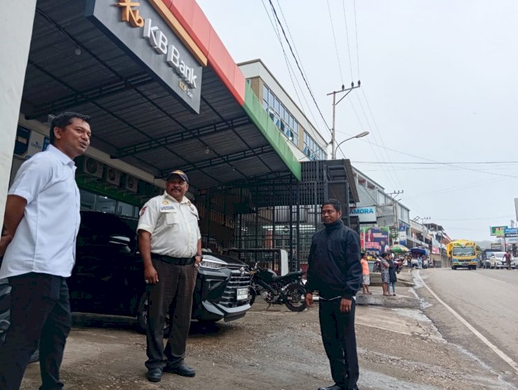 Antisipasi Tindakan Kriminal Jelang Nataru, Personil Satgas Deteksi Identifikasi Lokasi Rawan Kemacetan dan Gangguan Kamtibmas di Pusat Pembelanjaan