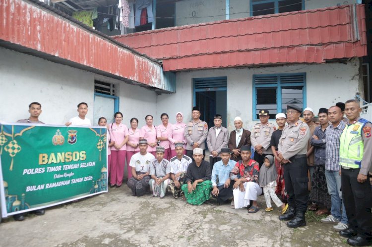 Wujud Kepedulian di Bulan Suci, Kapolres dan Ketua Bhayangkari TTS Salurkan Bansos ke Panti Asuhan Ad-Dakwah