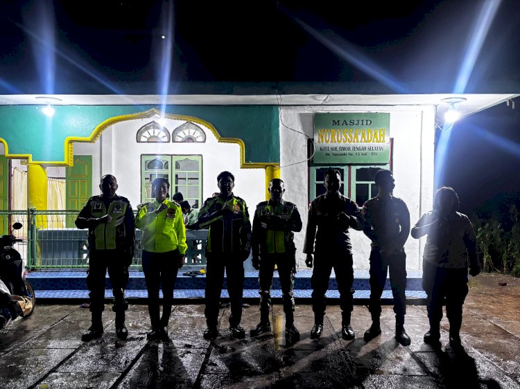 Aman dan Lancar Polres TTS Melaksanakan Pengamanan Sholat Tarawih