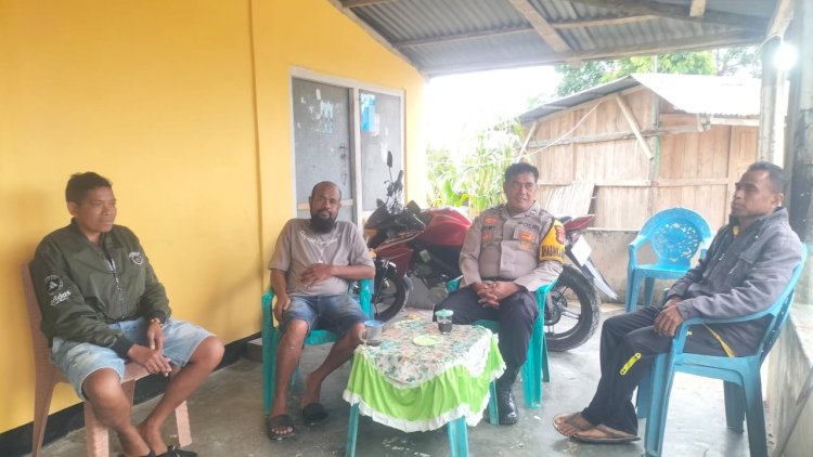 Jaga Keamanan Wilayah, Bhabinkamtibmas Kie Melaksanakan Patroli dan Sambang di Desa Nekmese