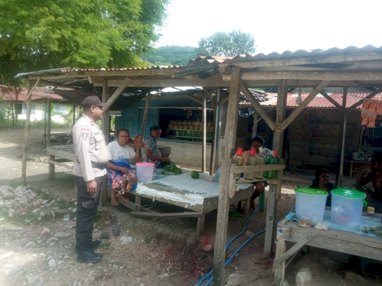 Polsek Kuanfatu Laksanakan Patroli Dialogis dan Sambangi Warga, Antisipasi Kriminalitas