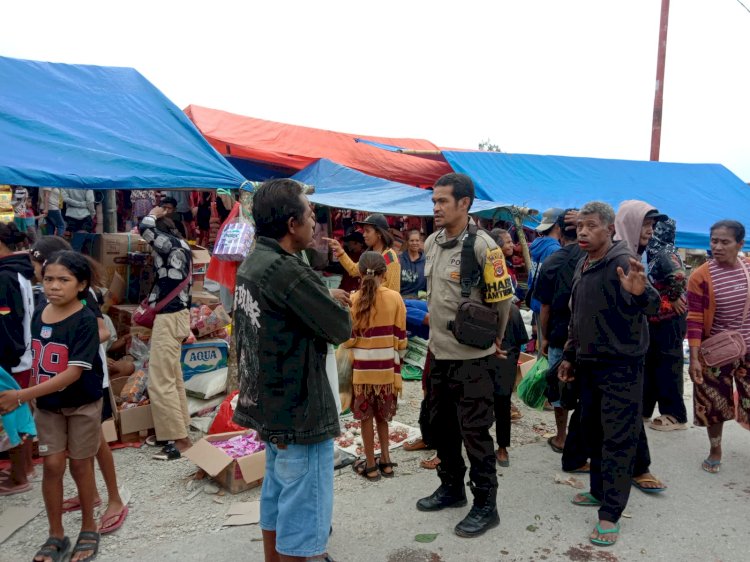 Bhabinkamtibmas Nunkolo Sampaikan Larangan Judi dan Miras serta Call Center 110