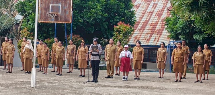Polres TTS Pimpin Upacara di SD Inpres Sekip, Tanamkan Kedisiplinan dan Bijak Bermedsos Sejak Dini
