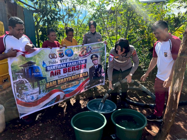 Dalam Rangka HUT Bhayangkara Ke‑80, Polres TTS Salurkan Bantuan Air Bersih ke Warga Mollo Selatan