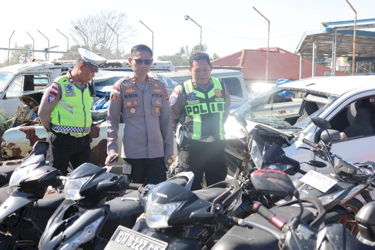 Pastikan Pelayanan Transparan, Kapolres TTS Cek Barang Bukti Laka Lantas dan Tegaskan Pengembalian Gratis