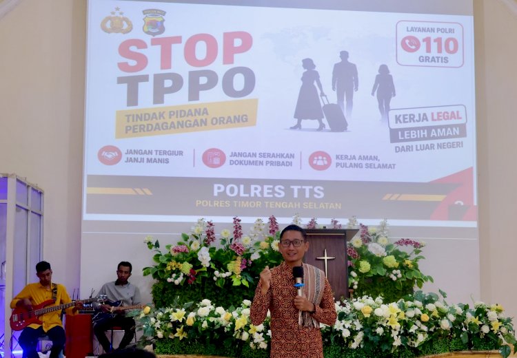 Komitmen Kapolda NTT Cegah Kekerasan Perempuan dan Anak serta Perdagangan Orang, Kapolres TTS berikan himbauan di gereja Mawar Saron Soe