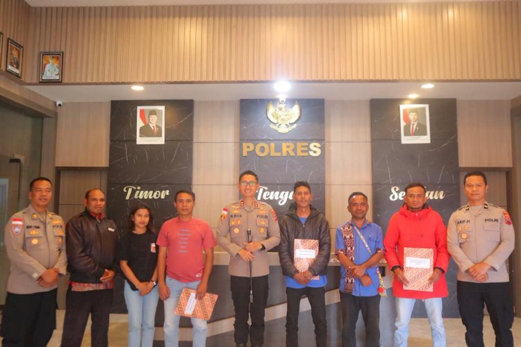 Tak Ikut Karnaval Demi Galang Dana Bencana Flores,Tiga Komunitas TTS Dapat Apresiasi Kapolres.