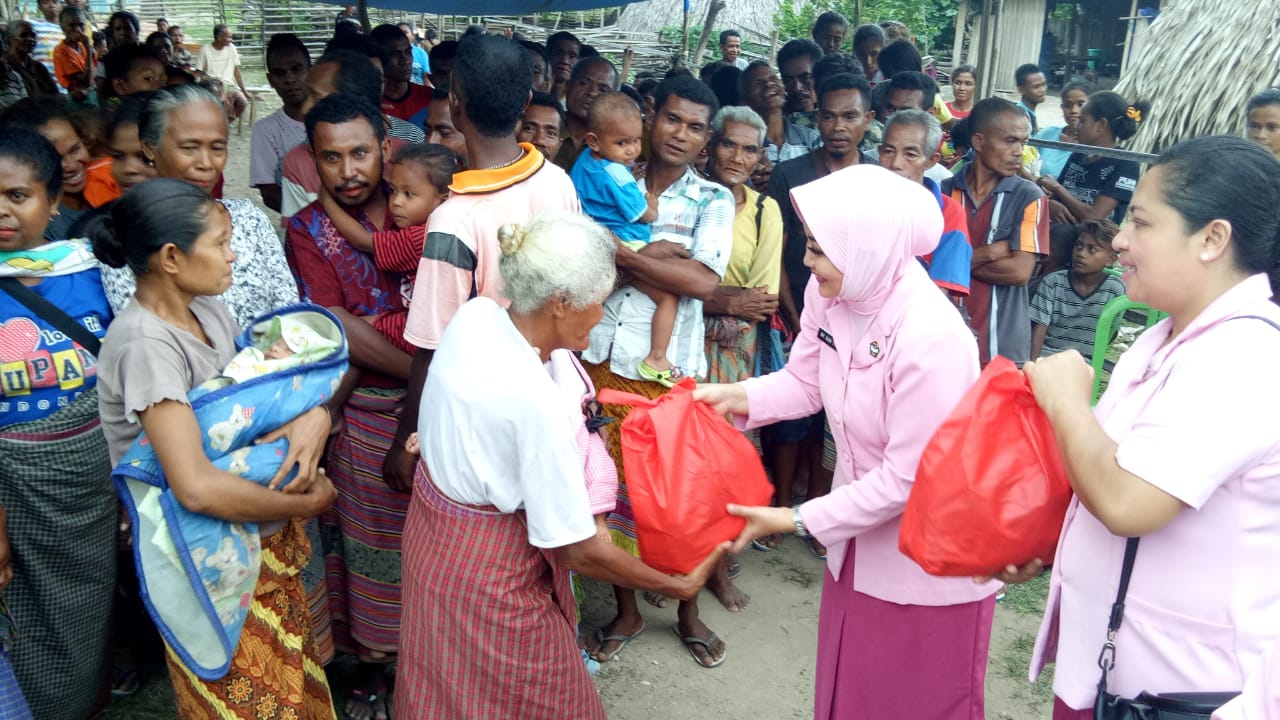 Peduli Akan Sesama,  Bhayangkari Polres TTS Melaksanakan Kegiatan Tali Asih