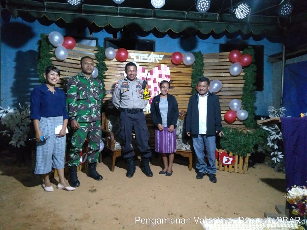 Menggelar acara Pesta,  Bersinergi, Bhabinkamtibmas dan Anggota TNI Melaksankan Pengamanan